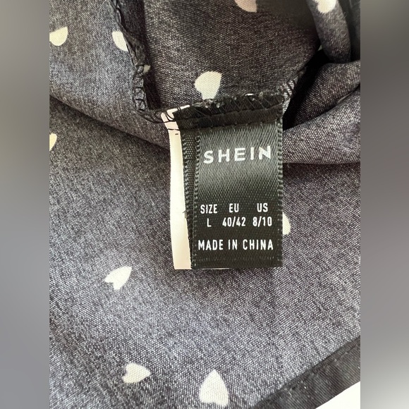 SHEIN LUNE Heart Confetti Mock Neck Keyhole Back Blouse Size L - Picture 9 of 10